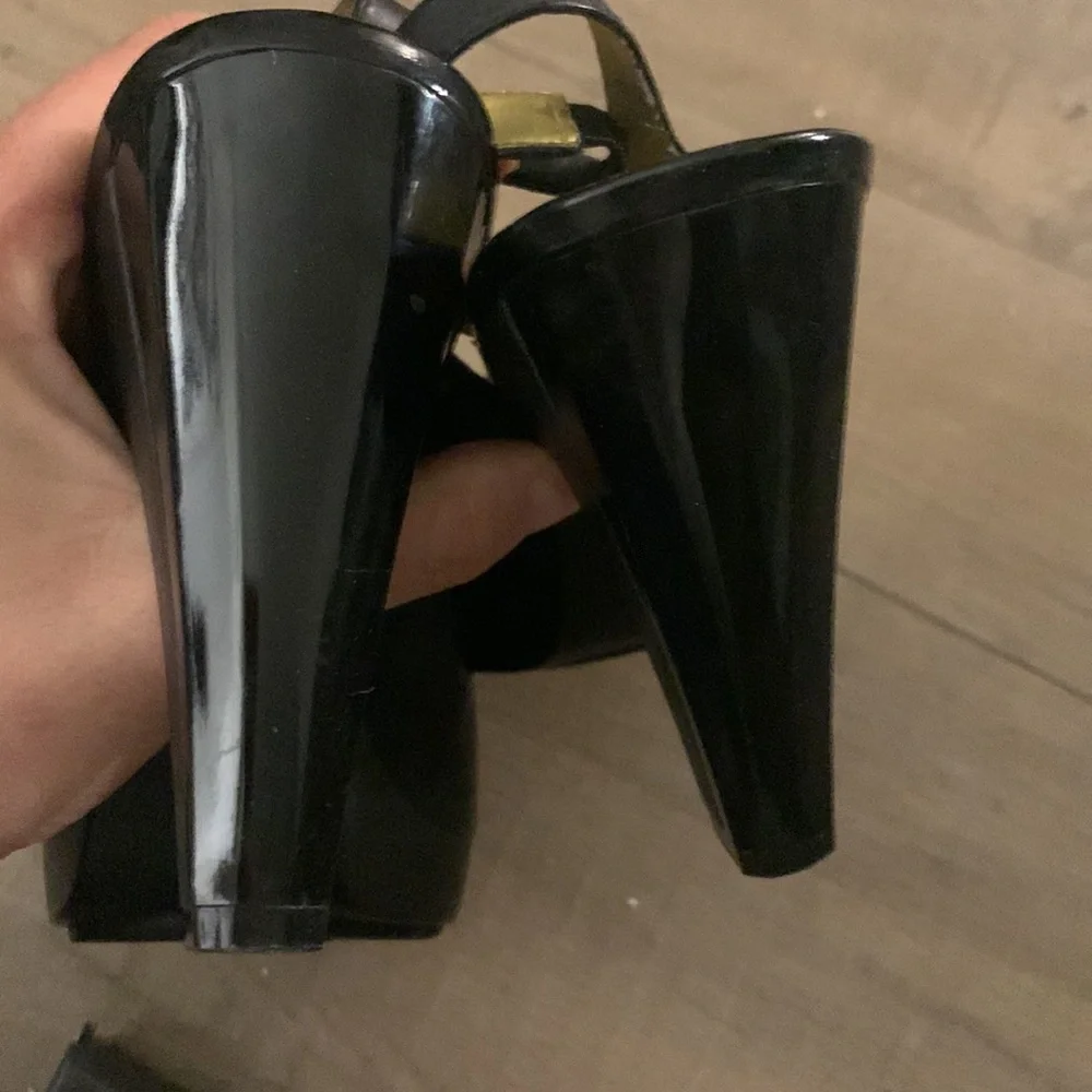 Bandolino Black‎ Slingbacks 6.5